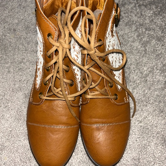 Madden Girl Brown and White Lace Up Boots - Picture 4 of 9